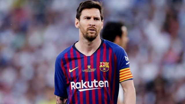 Messi là tiền đạo kì cựu của Barcelona
